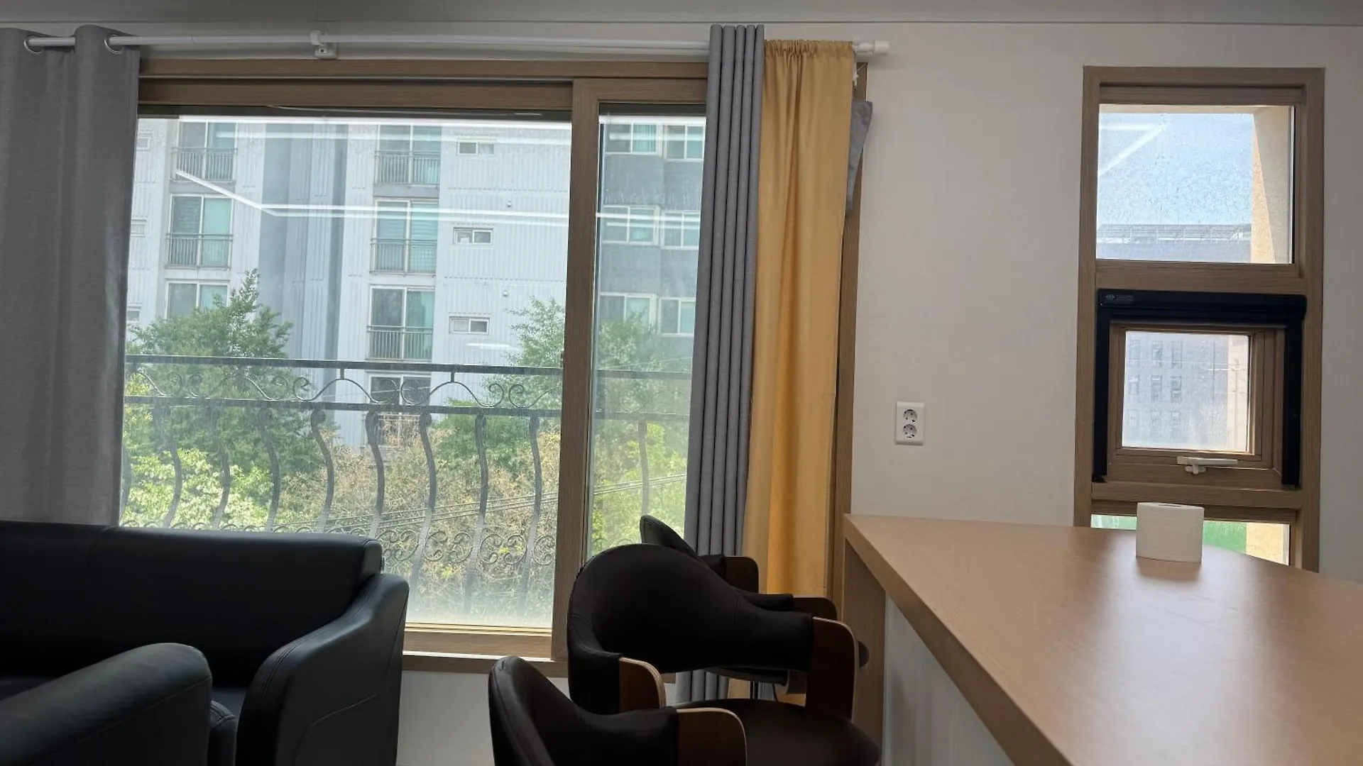 شقة 501, Seongsu Station Jungnangcheon Cherry Blossom Road Han River Airport Bus سيول