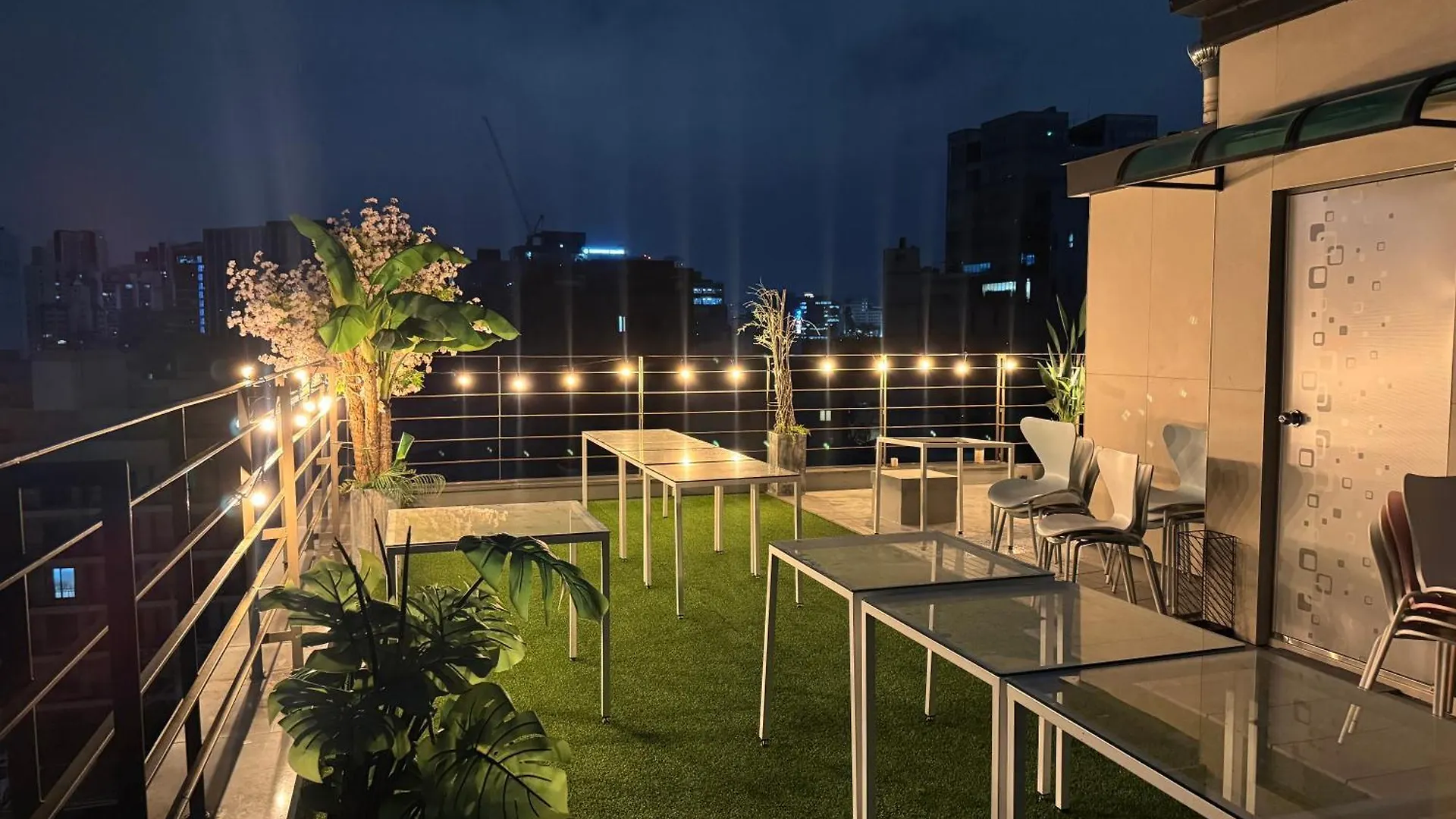Appartamento 501, Seongsu Station Jungnangcheon Cherry Blossom Road Han River Airport Bus Seul Corea del Sud